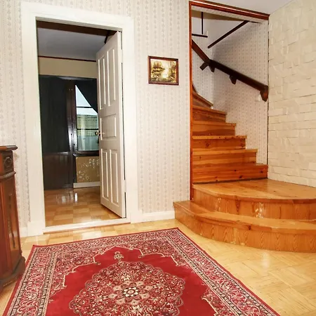Karjamaa 24 Duplex Parnawa